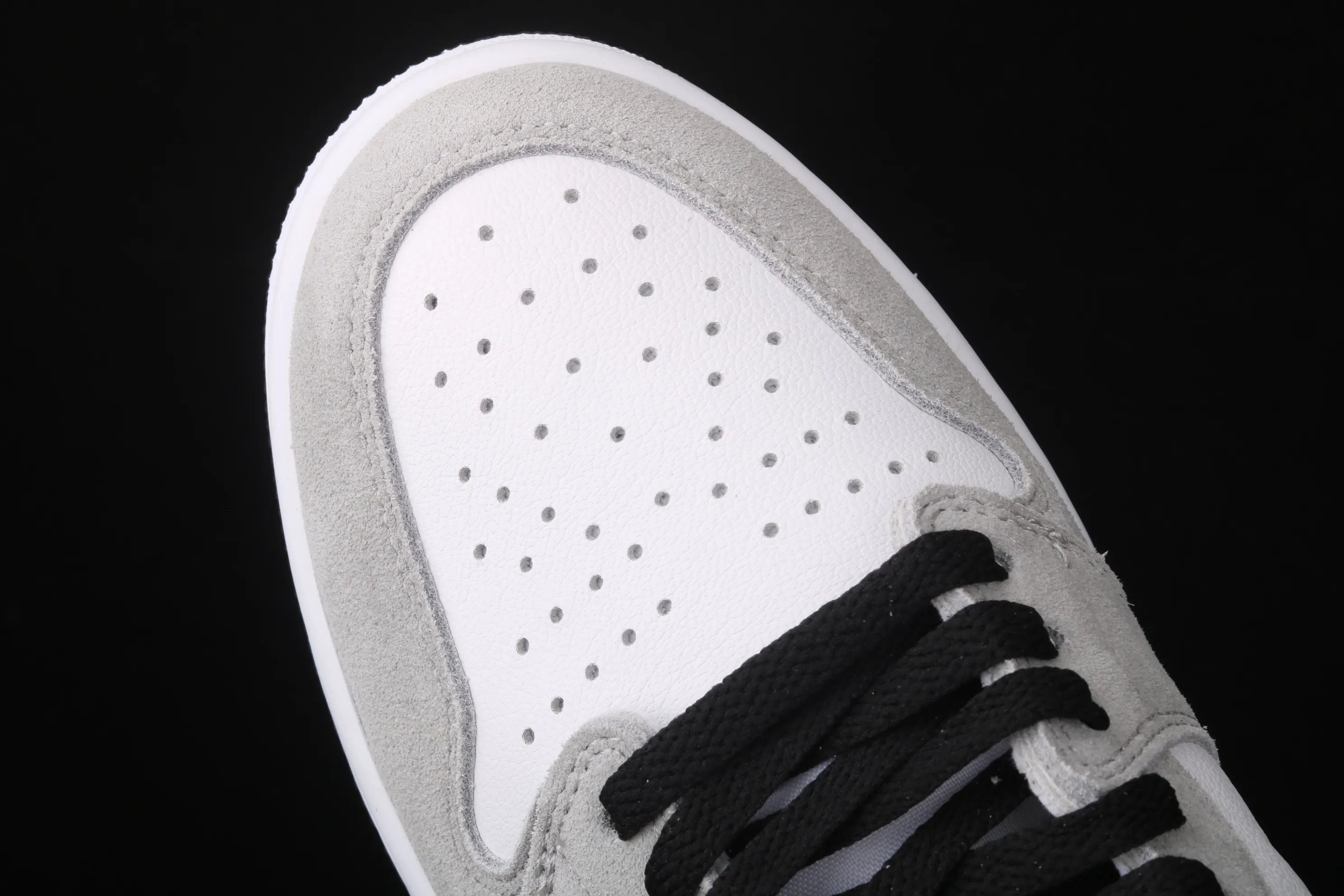 All categories Air Jordan Jordan series basketball shoes Air Jordan 1 High X version Air Jordan 1 Light Smoke Gray AJ1 Joe 1 light smoke gray 555088-126